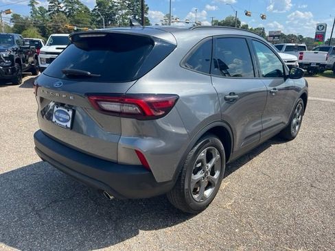 Used 2025 Ford Escape ST-Line FWD image 4