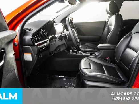 Used 2022 Kia Niro Touring Special Edition image 16