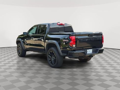 Used 2024 Chevrolet Colorado Trail Boss w/ Advanced Trailering Package AWD/4WD image 5