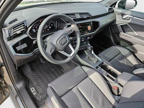 New 2025 Audi Q3 2.0T Premium w/ Convenience Package image 3
