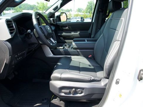 Used 2026 Toyota Tundra SR5 w/ SR5 Premium Package AWD/4WD image 19