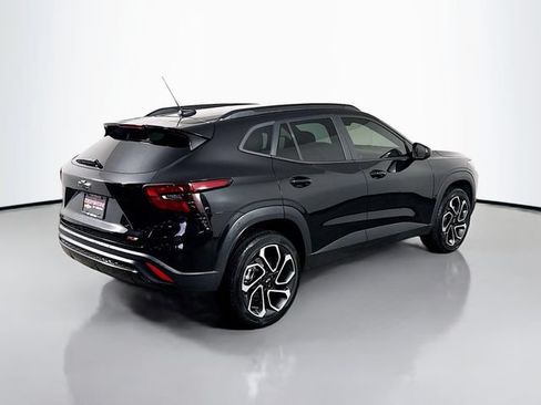 Used 2024 Chevrolet Trax RS FWD image 6
