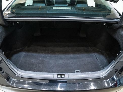 Used 2022 Toyota Camry SE image 32