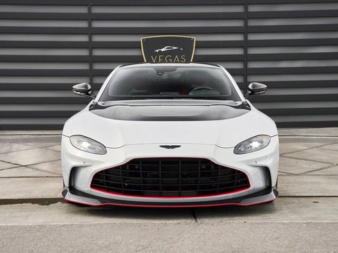 Used 2023 Aston Martin V12 Vantage image 20