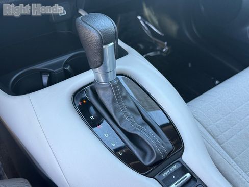 Used 2025 Honda HR-V LX image 25
