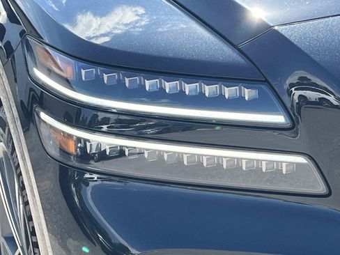 Used 2025 Genesis GV80 3.5T e-SC AWD/4WD image 8