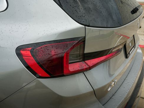 Used 2024 BMW X1 xDrive28i w/ Premium Package image 9