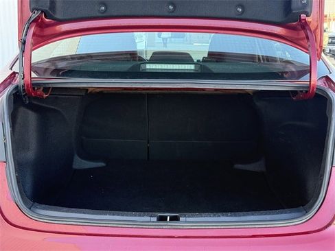 Used 2024 Toyota Corolla LE image 31