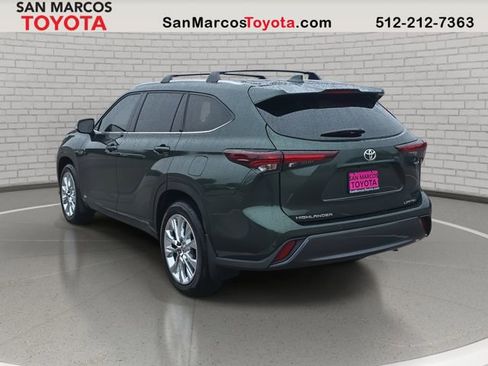 Used 2025 Toyota Highlander Limited image 7