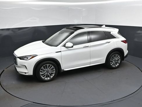 Certified 2024 INFINITI QX50 Luxe FWD image 31