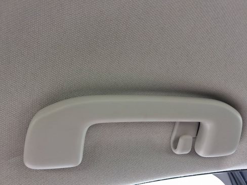 Used 2022 Toyota Corolla LE FWD image 26