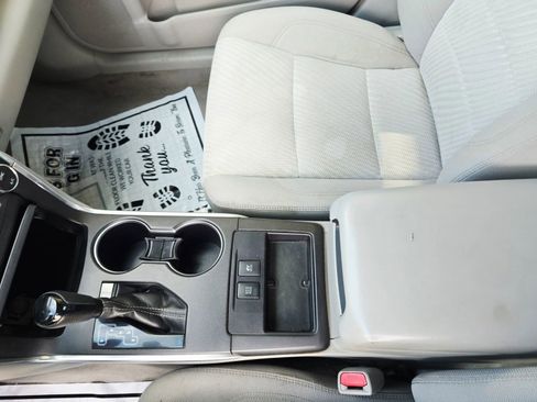 Used 2017 Toyota Camry LE FWD image 23
