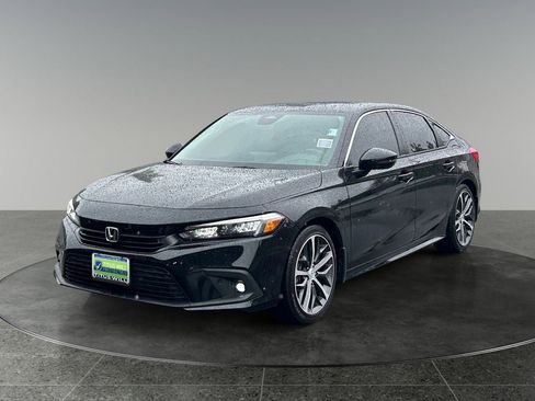 Used 2024 Honda Civic Touring image 4