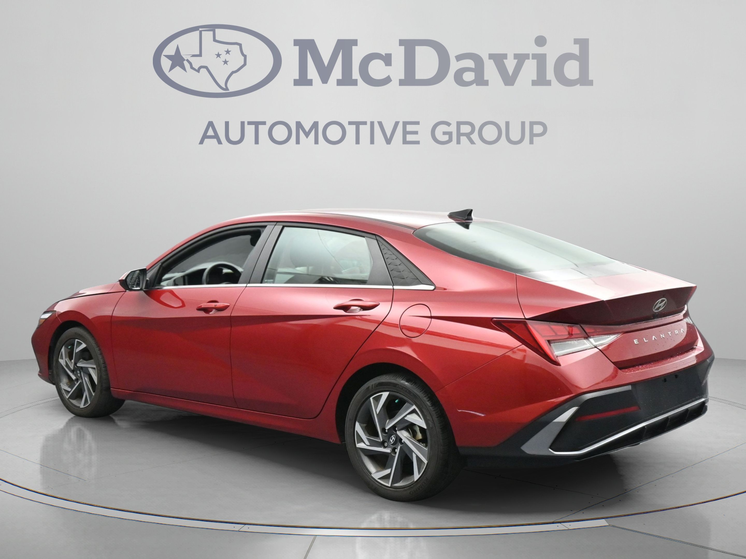 Used 2024 Hyundai Elantra SEL w/ Convenience Package FWD image 6