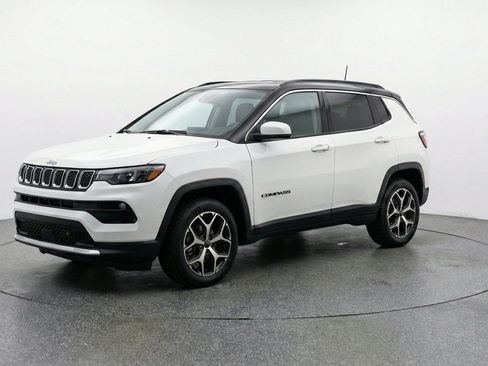 Used 2025 Jeep Compass Limited AWD/4WD image 3