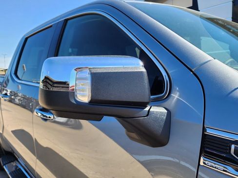 New 2026 GMC Sierra 1500 SLT w/ X31 Off-Road Package AWD/4WD image 12
