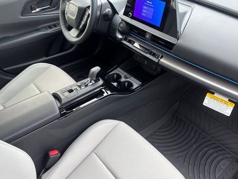 New 2026 Toyota Prius XLE image 16