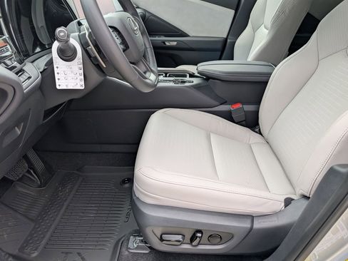 New 2026 Lexus TX 350 FWD image 10