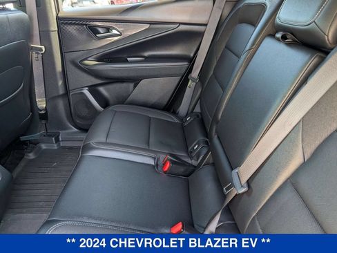 Used 2024 Chevrolet Blazer EV LT AWD/4WD image 16