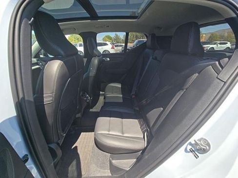 Used 2026 Volvo XC40 B5 Plus AWD/4WD image 6