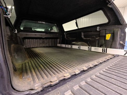 Used 2015 GMC Sierra 1500 SLE w/ SLE Value Package image 24