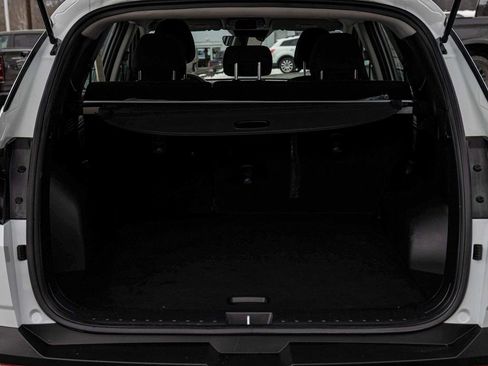 Used 2023 Hyundai Tucson SE image 32