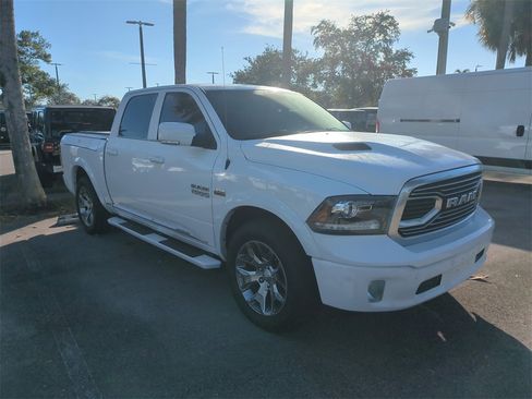 Used 2018 RAM 1500 Limited image 2