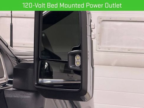 Used 2024 GMC Sierra 3500 Denali Ultimate AWD/4WD image 15