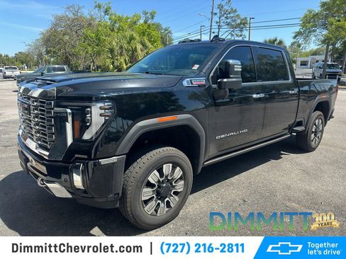 Used 2024 GMC Sierra 2500 Denali w/ Technology Package AWD/4WD image 1
