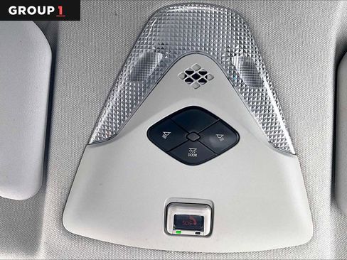 Certified 2020 Toyota C-HR LE image 34