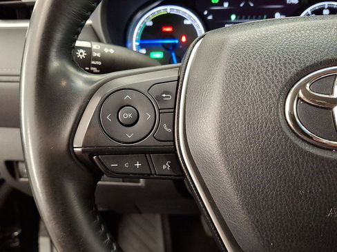 Used 2023 Toyota Venza LE AWD/4WD image 9