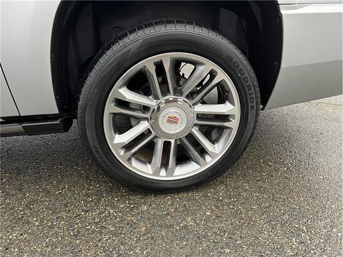 Used 2013 Cadillac Escalade ESV Premium image 7