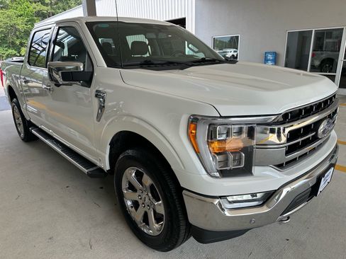 Certified 2023 Ford F150 Lariat w/ Trailer Tow Package AWD/4WD image 8