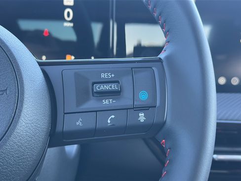 New 2026 Nissan Kicks SR image 18