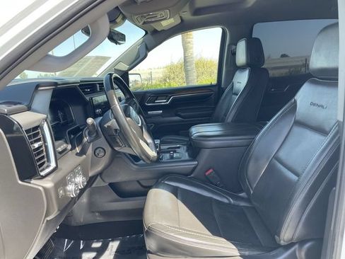 Used 2024 GMC Sierra 1500 Denali w/ Technology Package AWD/4WD image 18