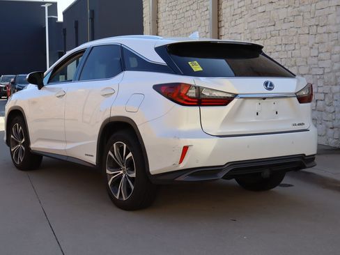 Used 2017 Lexus RX 450h AWD w/ Luxury Package image 3
