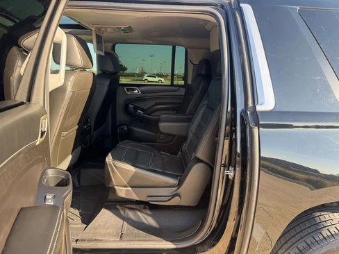 Used 2018 GMC Yukon XL Denali w/ Open Road Package image 29
