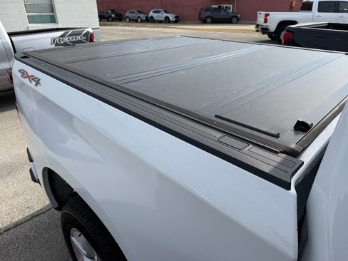 Used 2022 Chevrolet Silverado 1500 Custom image 19