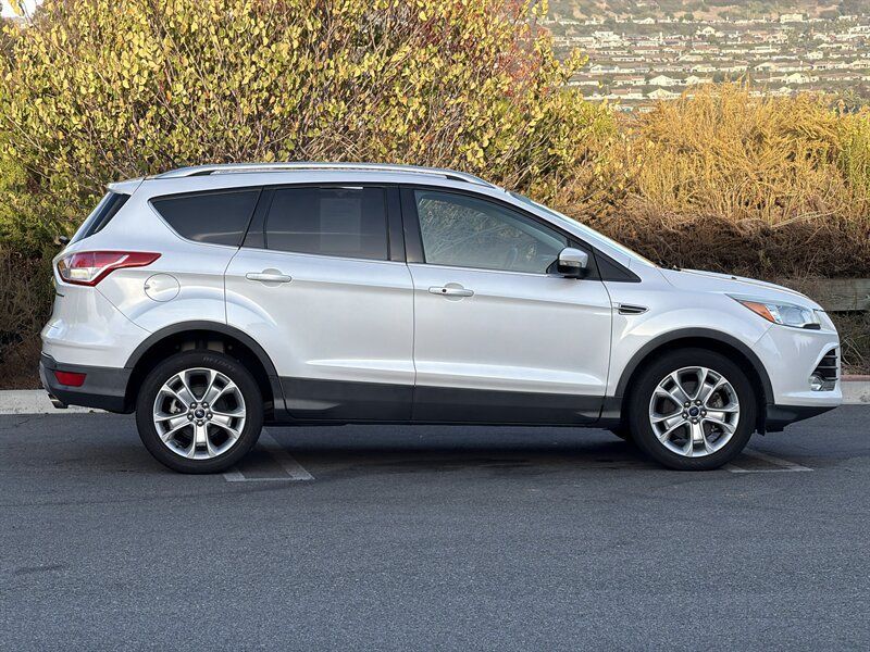 Used 2016 Ford Escape Titanium FWD image 7