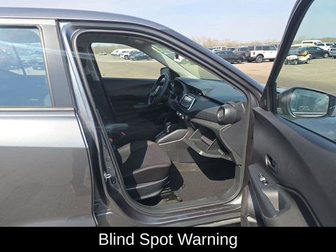 Used 2023 Nissan Kicks S image 6