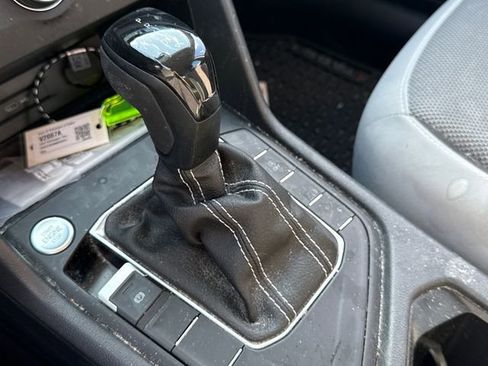 Used 2022 Volkswagen Taos S image 31