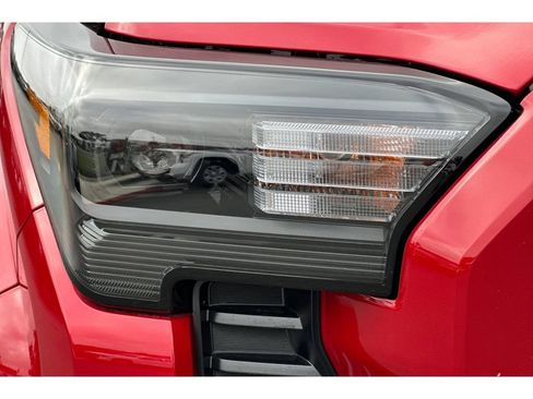 Used 2026 Toyota Tacoma SR5 AWD/4WD image 28