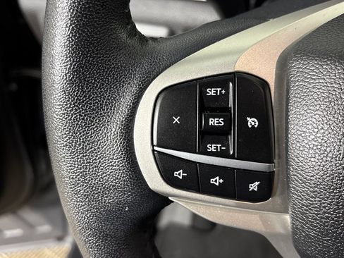 Certified 2022 Ford Explorer XLT RWD image 19