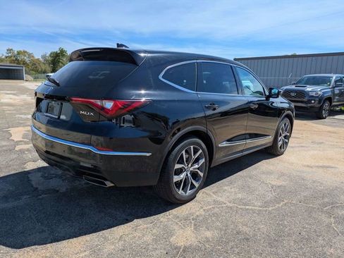 Used 2023 Acura MDX FWD Technology Package image 4