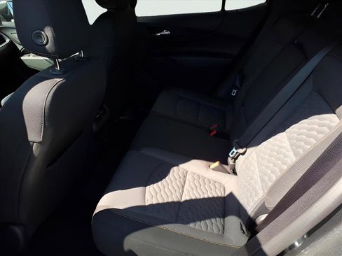 Used 2018 Chevrolet Equinox LT w/ Sun & Infotainment Package image 29