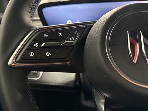 Used 2025 Buick Enclave Preferred image 13