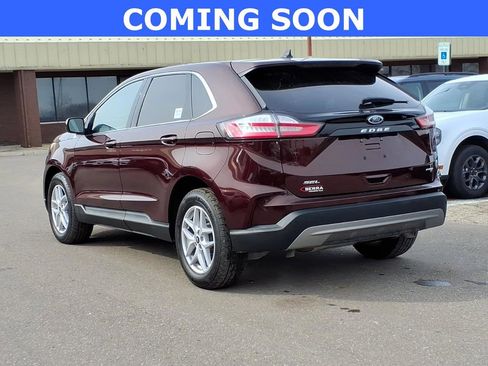 Used 2023 Ford Edge SEL w/ Convenience Package image 3