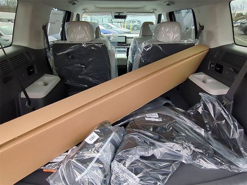 New 2025 Hyundai Santa Fe Calligraphy image 25