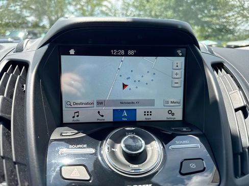 Used 2019 Ford Escape Titanium AWD/4WD image 15