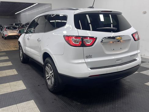 Used 2016 Chevrolet Traverse LT FWD image 15
